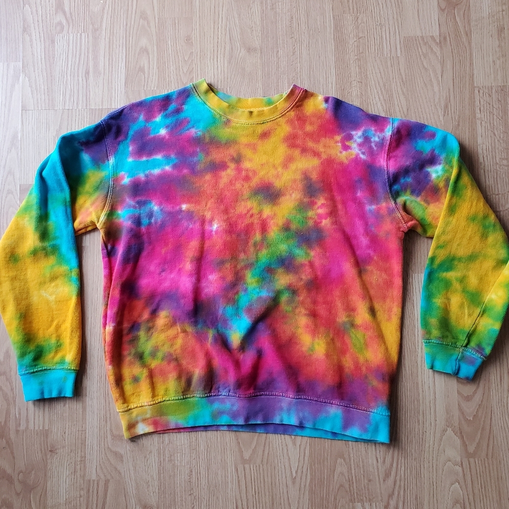 🦙4/$25 Tie Dye Sweater
